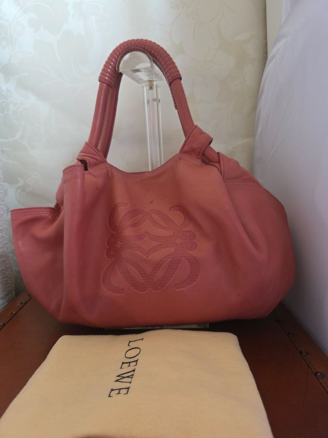 Loewe Pink aire Handbag