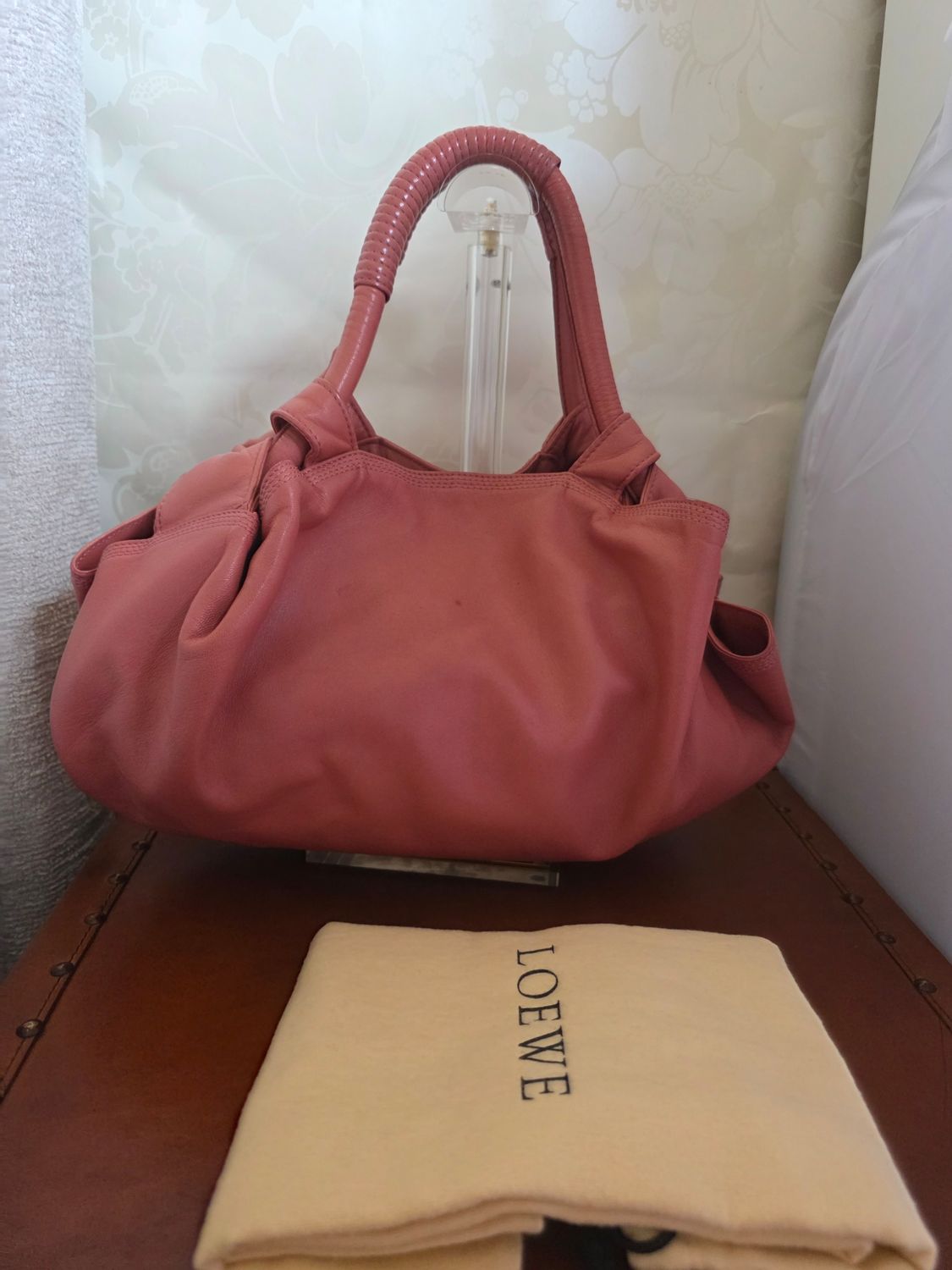 Loewe Pink aire Handbag