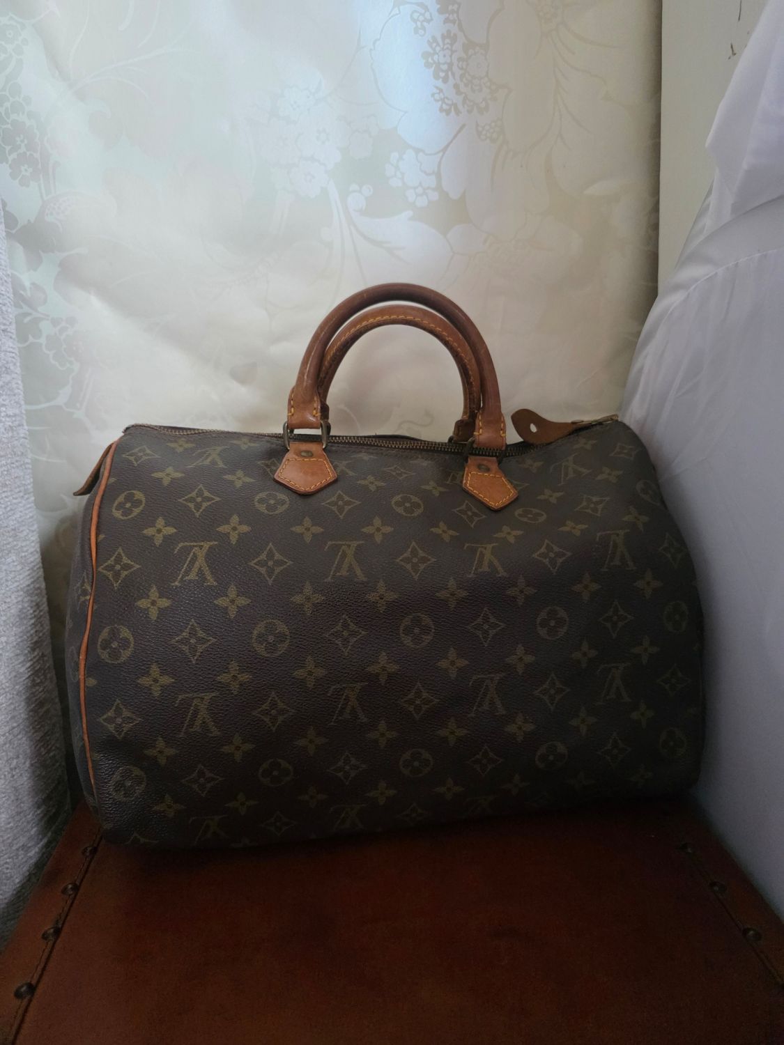 Louis Vuitton Speedy 35 Monogram bag