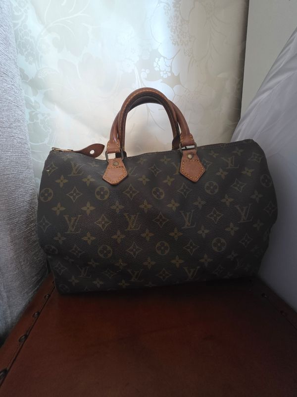 Louis Vuitton Speedy 35 Monogram bag
