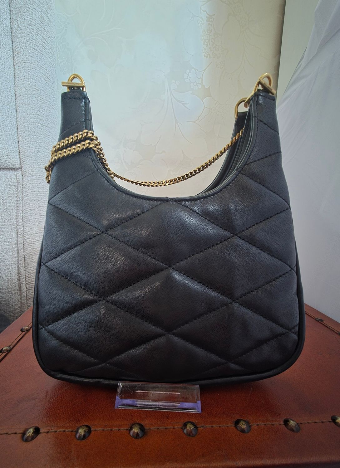 Yves Saint Laurent Black leather Hobo Sade bag