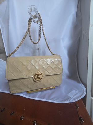 Chanel Beige Matelassé Leather Shoulder Bag