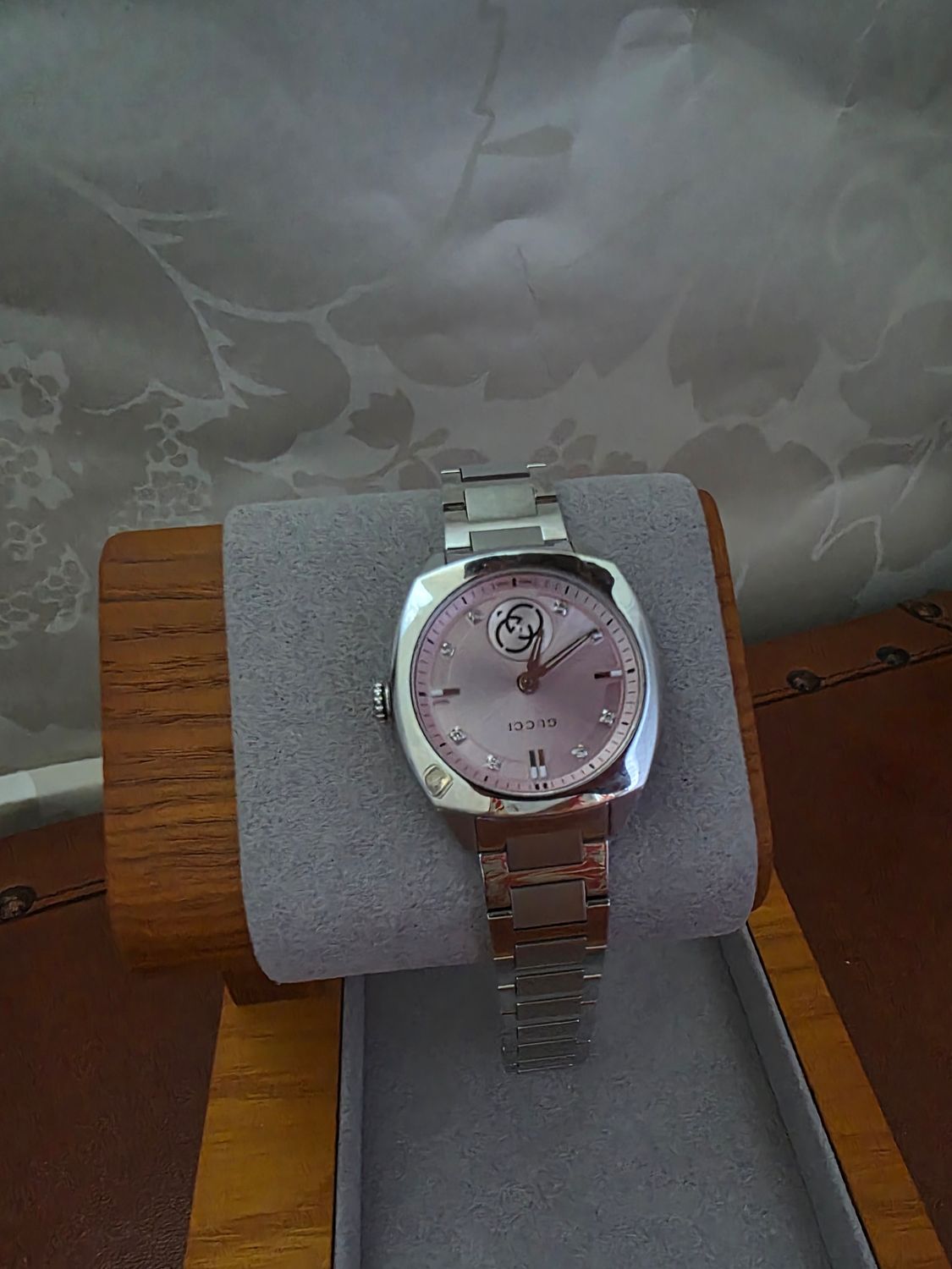  Gucci Pink Interlocking wristwatch YA142511  – Pink Dial with Diamonds