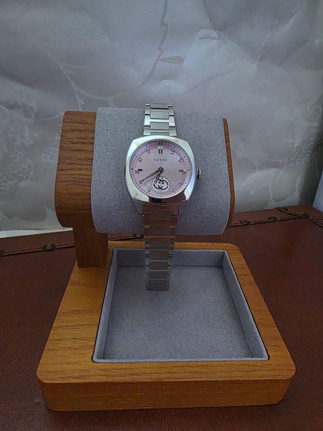 Gucci Pink Interlocking wristwatch YA142511  – Pink Dial with Diamonds