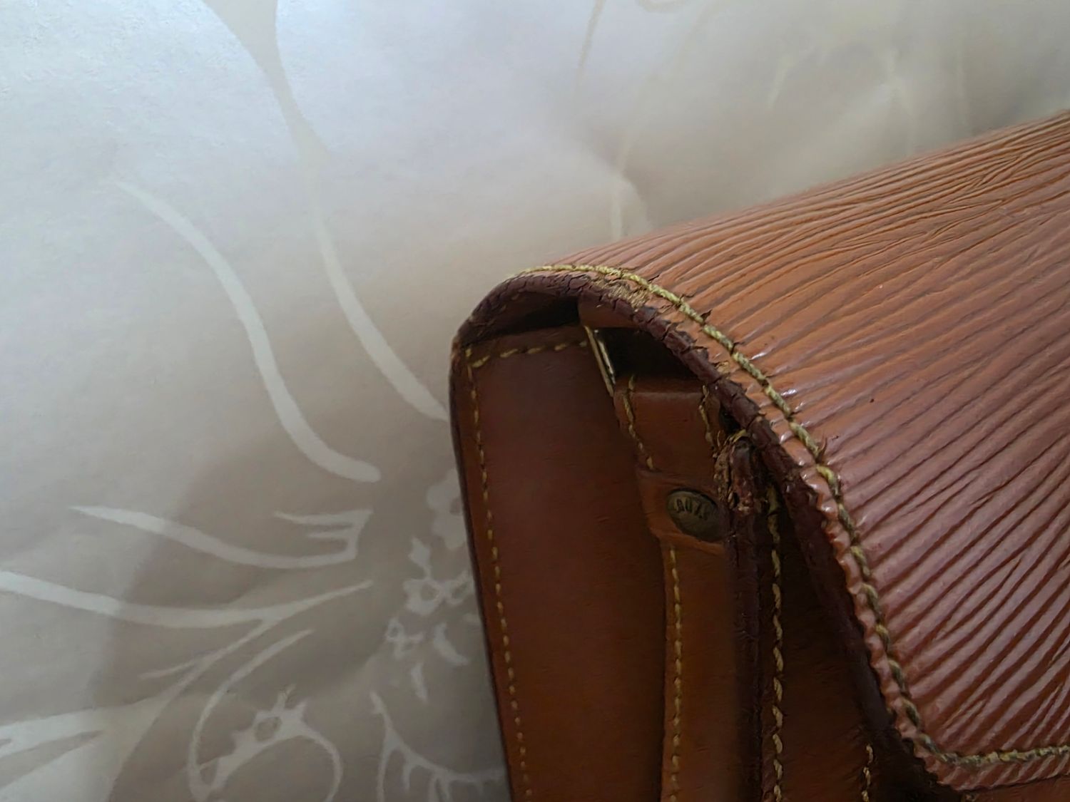 Louis Vuitton Cognac brown Serie Dragonne Epi leather Clutch bag 