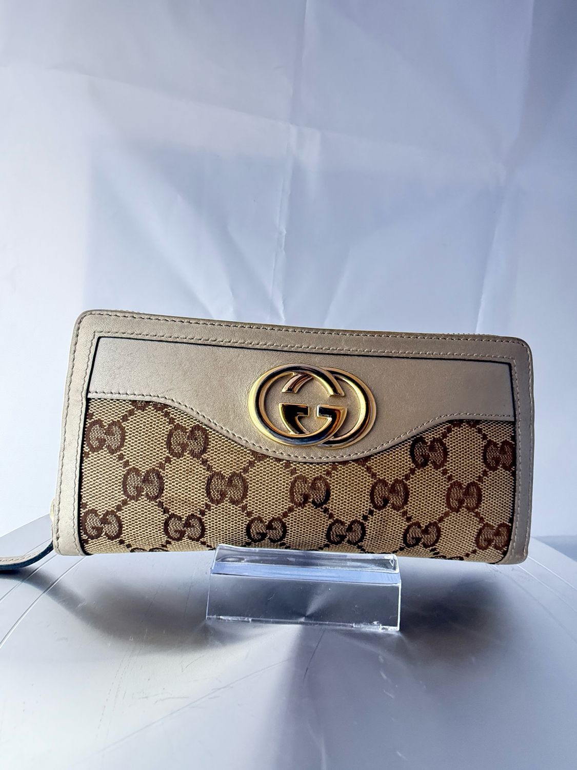 Gucci Beige supreme Long Wallet