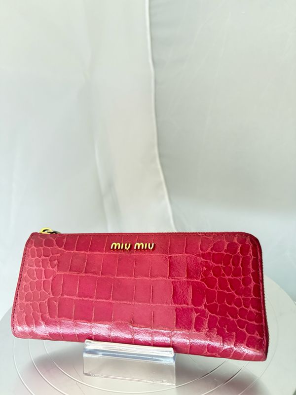 Miu Miu Pink leather Zip-Around Wallet 