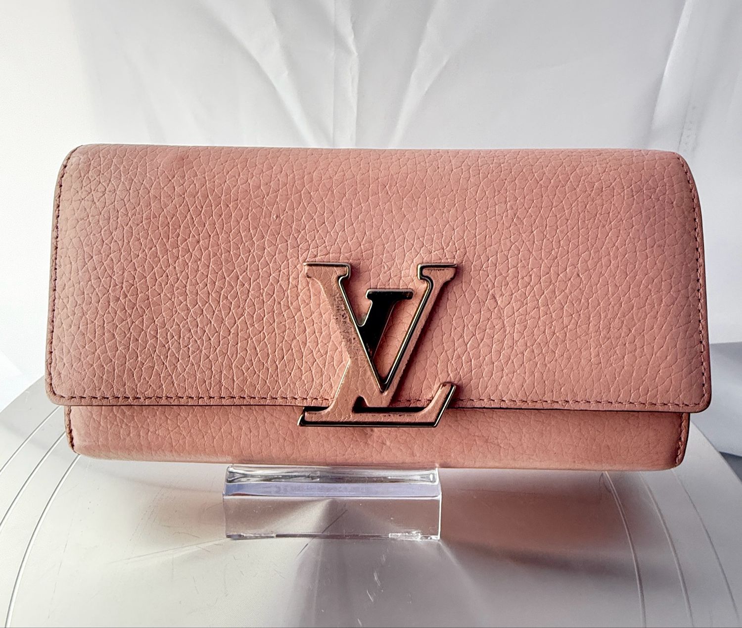 Louis Vuitton Capucines Taurillon Leather Wallet