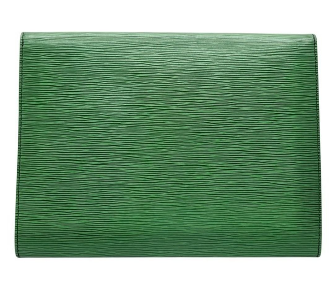 Louis Vuitton Jena clutch Green Epi Leather 