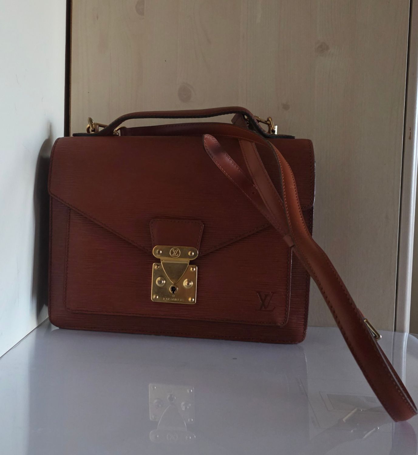 Louis Vuitton Monceau crossbody bag fawn brownEpi leather