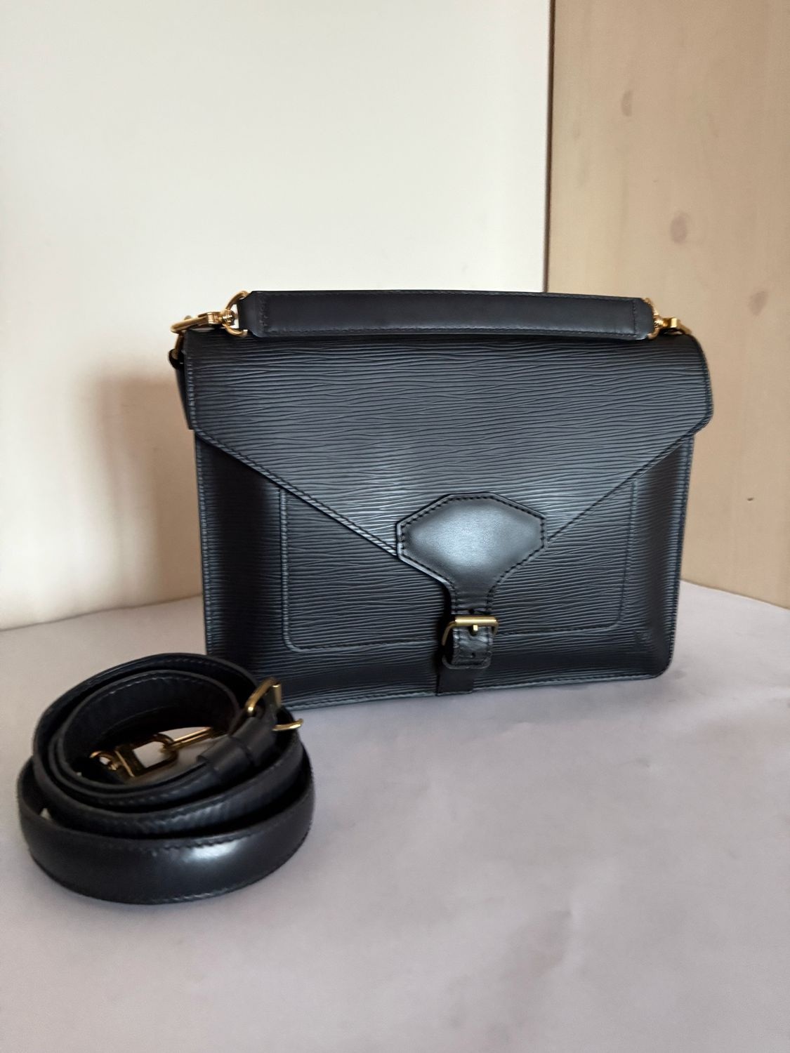 Louis Vuitton Monceau Two Way crossbody bag Black epi leather