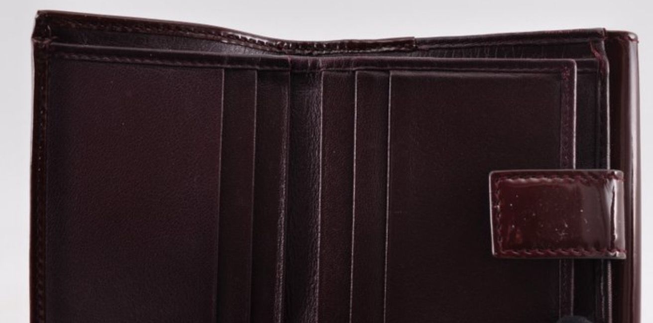 Salvatore Ferragamo Bars Bow Wallet Patent Leather Burgundy