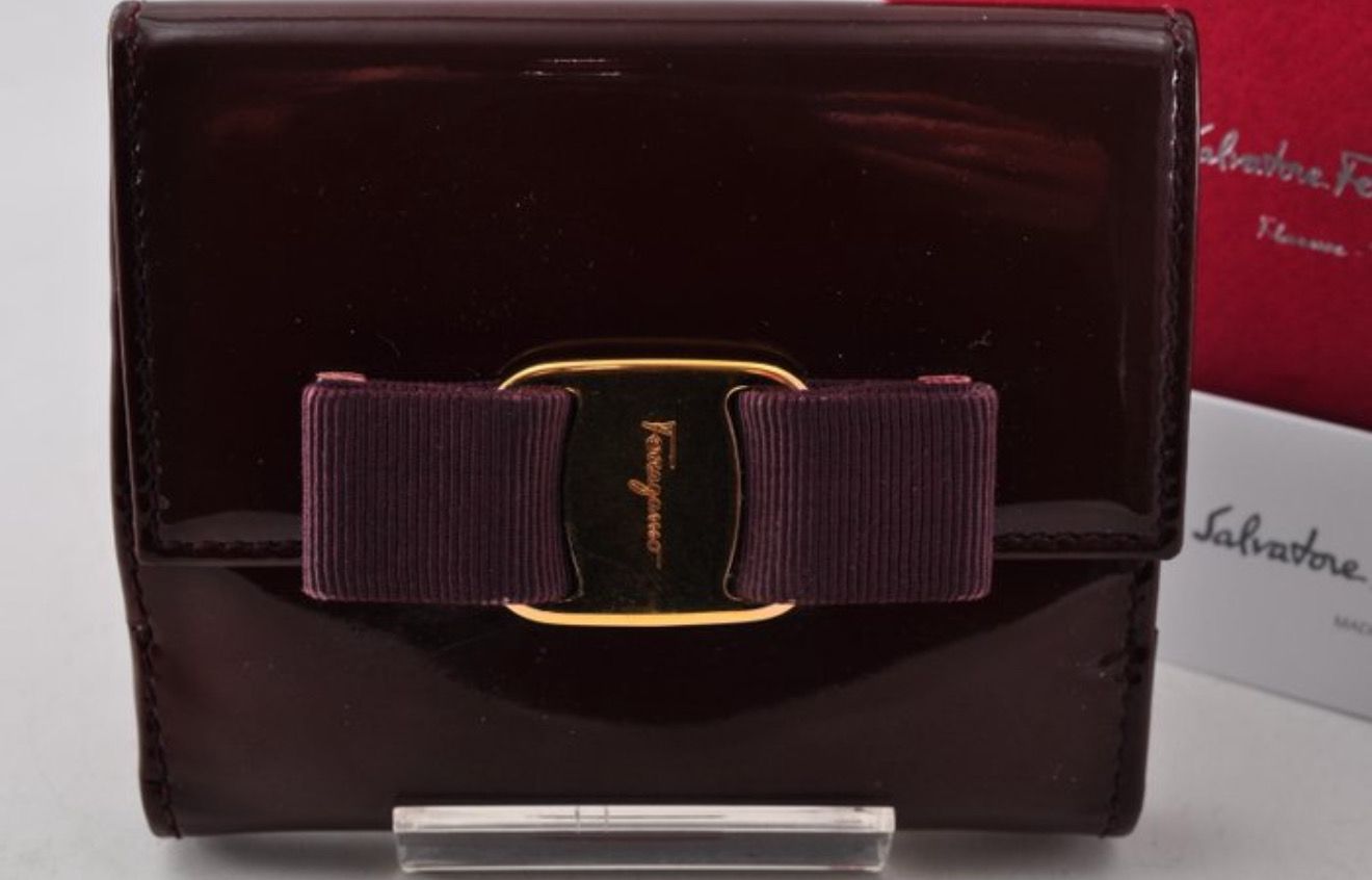 Salvatore Ferragamo Bars Bow Wallet Patent Leather Burgundy