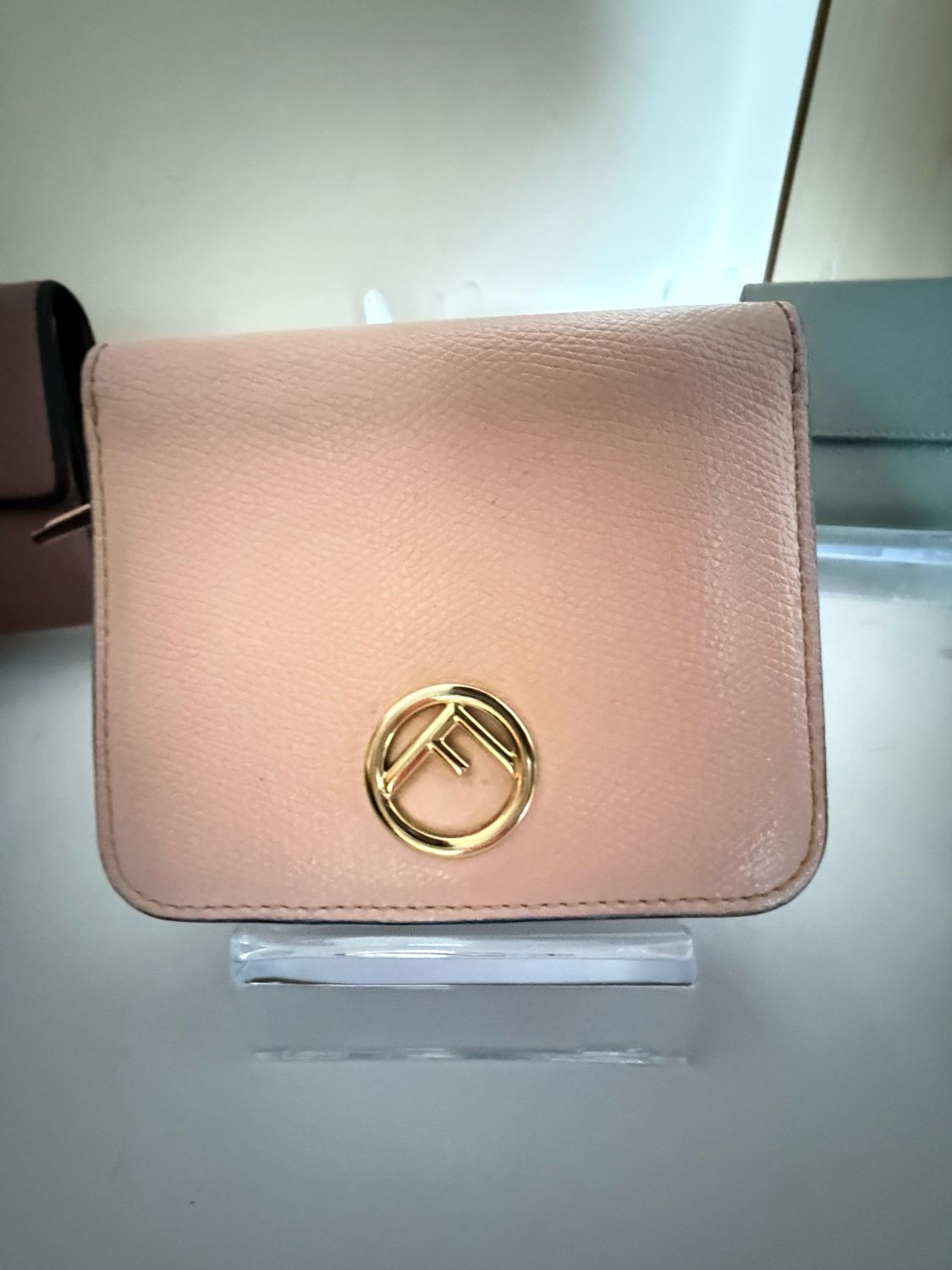 Fendi Logo Bifold leather Wallet Pink Poured