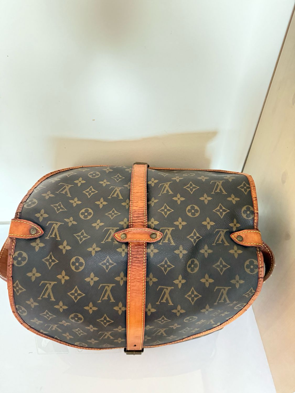 Louis Vuitton monogram Samiur 32 crossbody bag