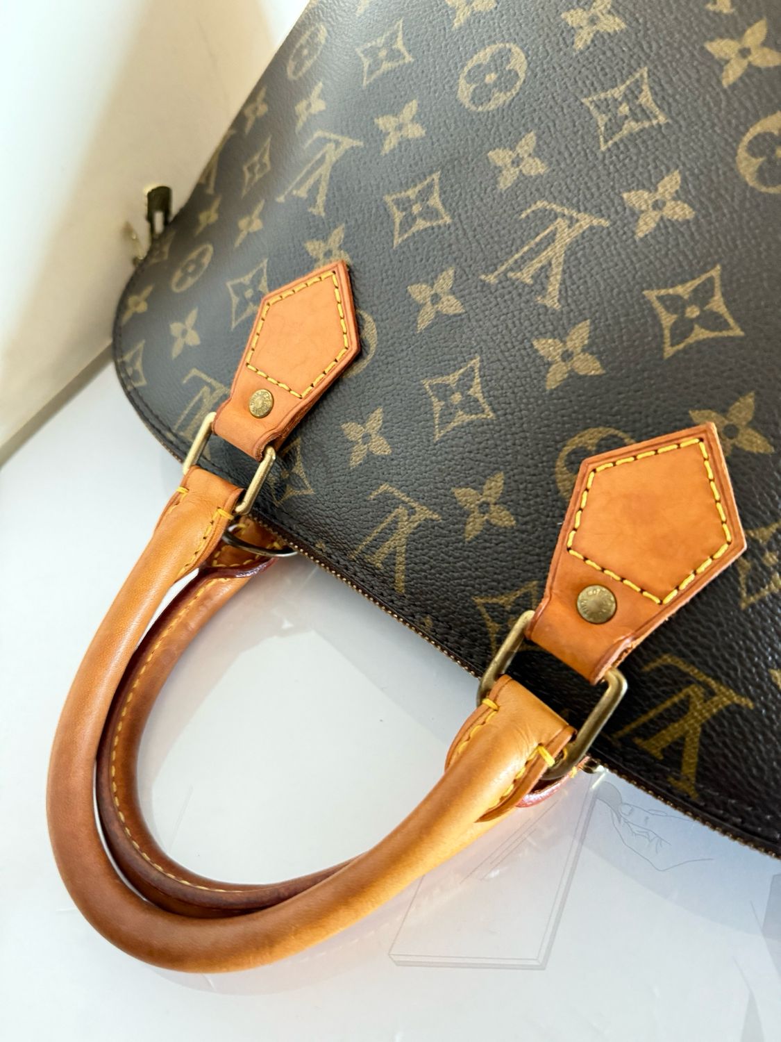 Louis Vuitton Alma Monogram PM
