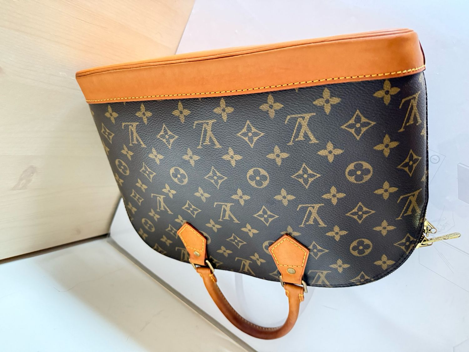 Louis Vuitton Alma Monogram PM