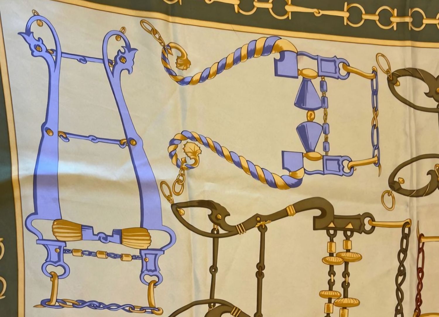 Gucci silk scarf foulard