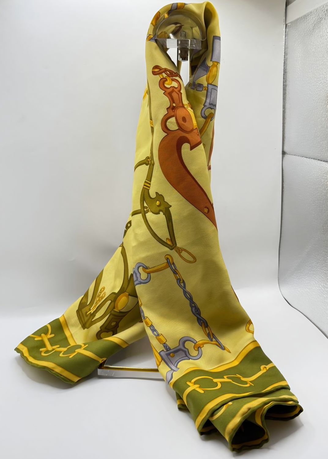 Gucci silk scarf foulard