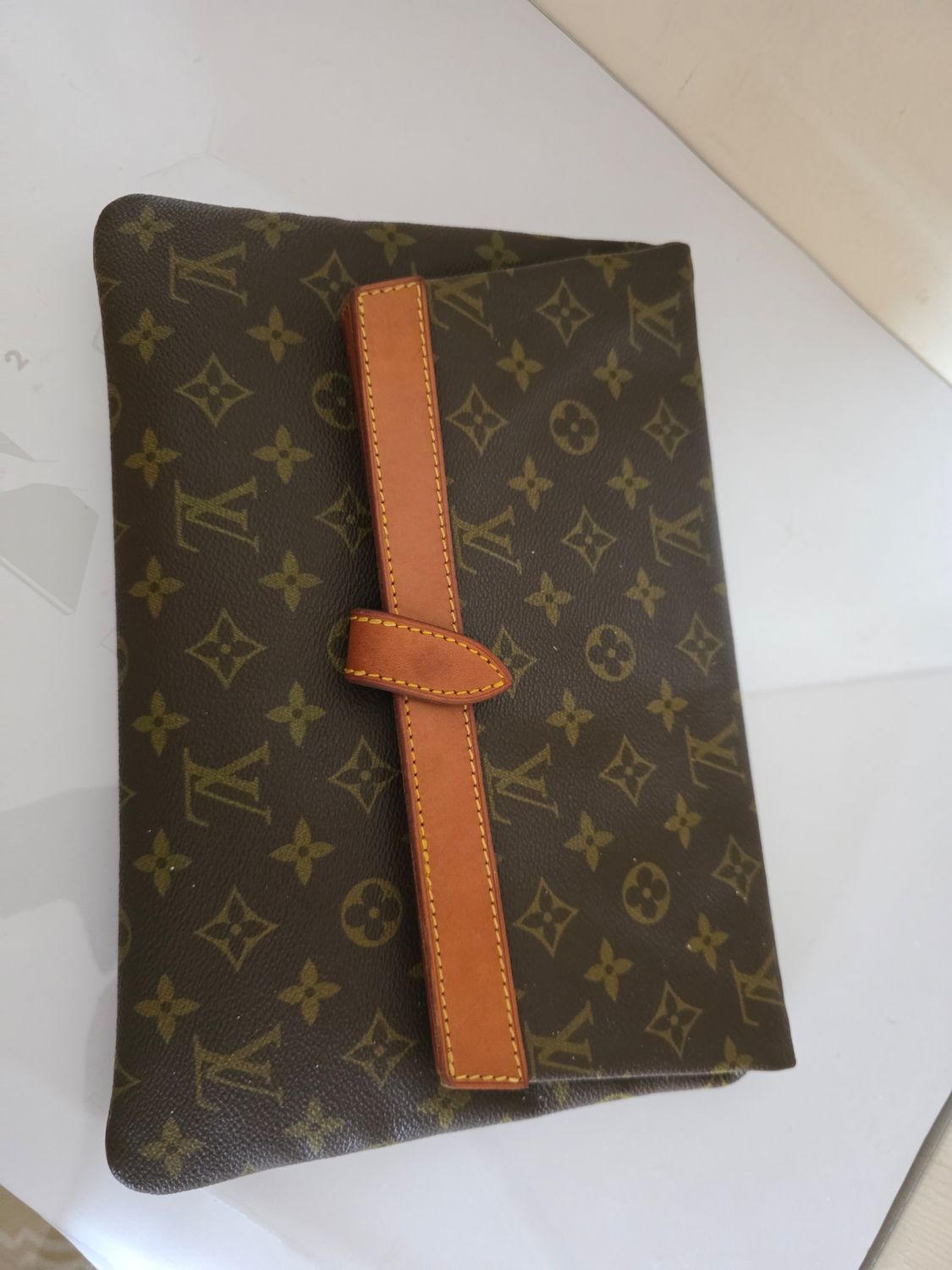 Louis vuitton pochette pilante 23cm