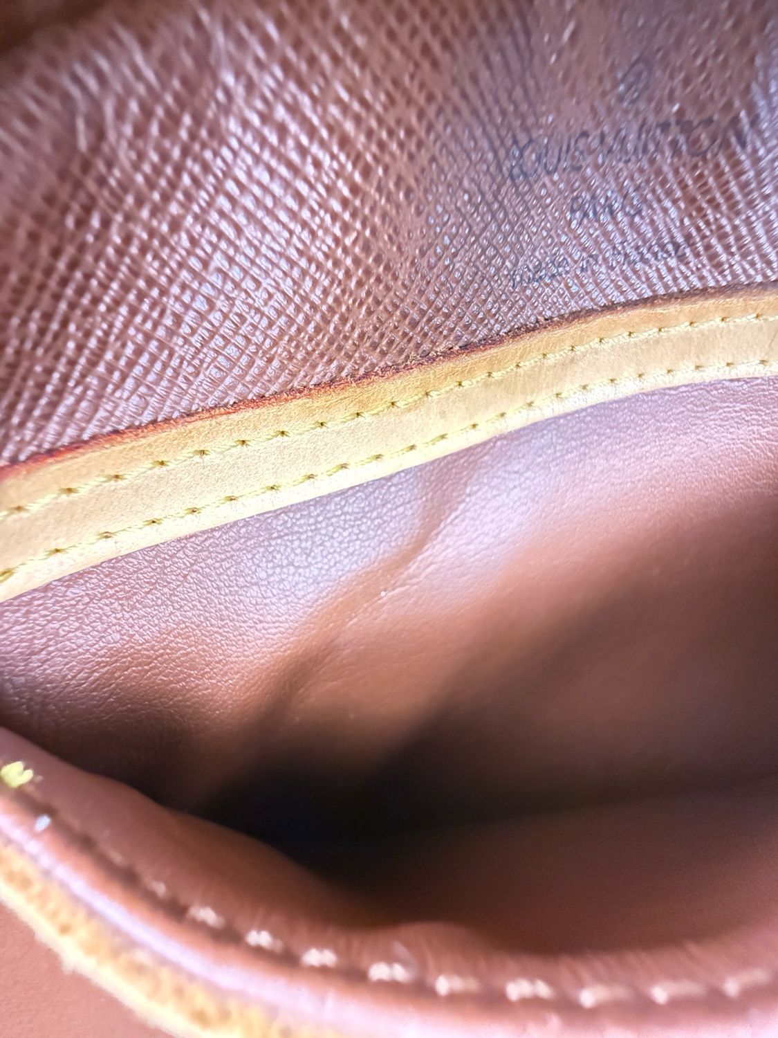 Louis Vuitton Blois crossbody bag monogram 