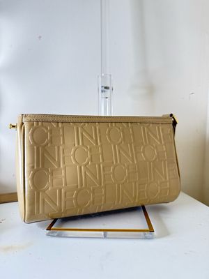Cellne Vintage Embossed Shoulder Bag