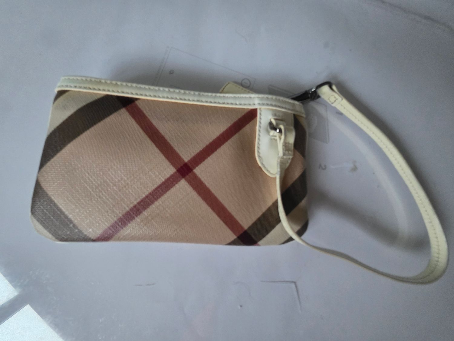 Burberry Nova Check wrist purse