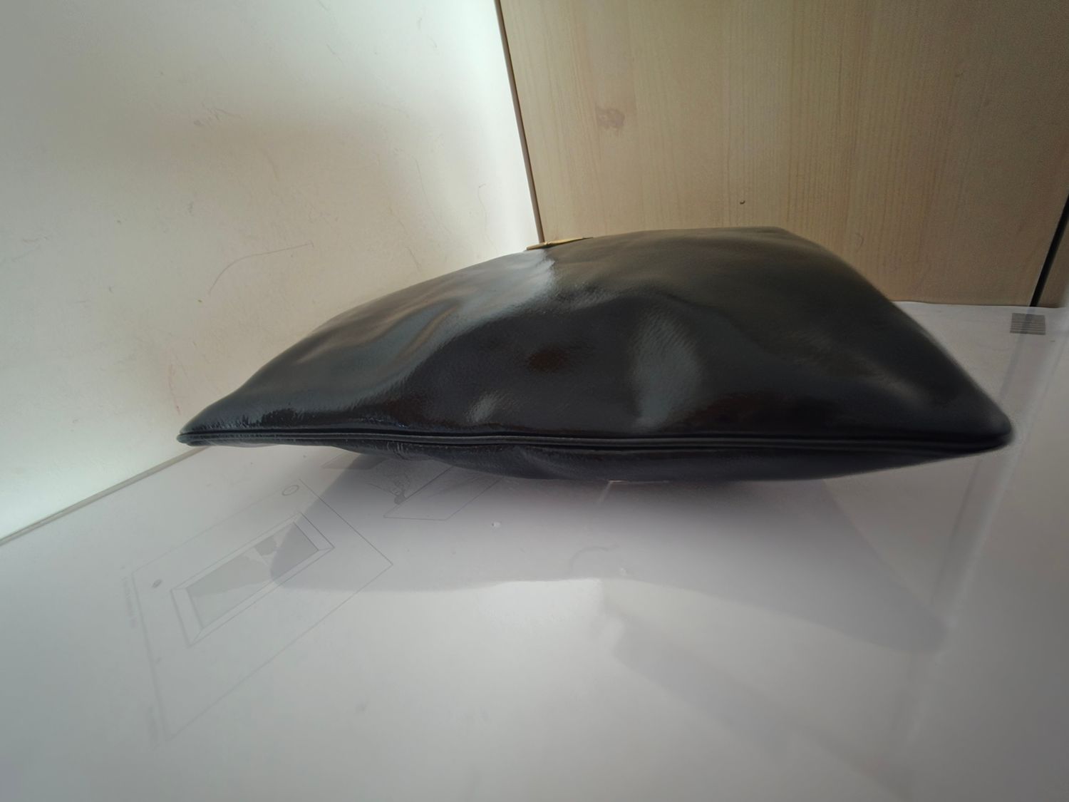 Yves Saint Laurent Black calf leather