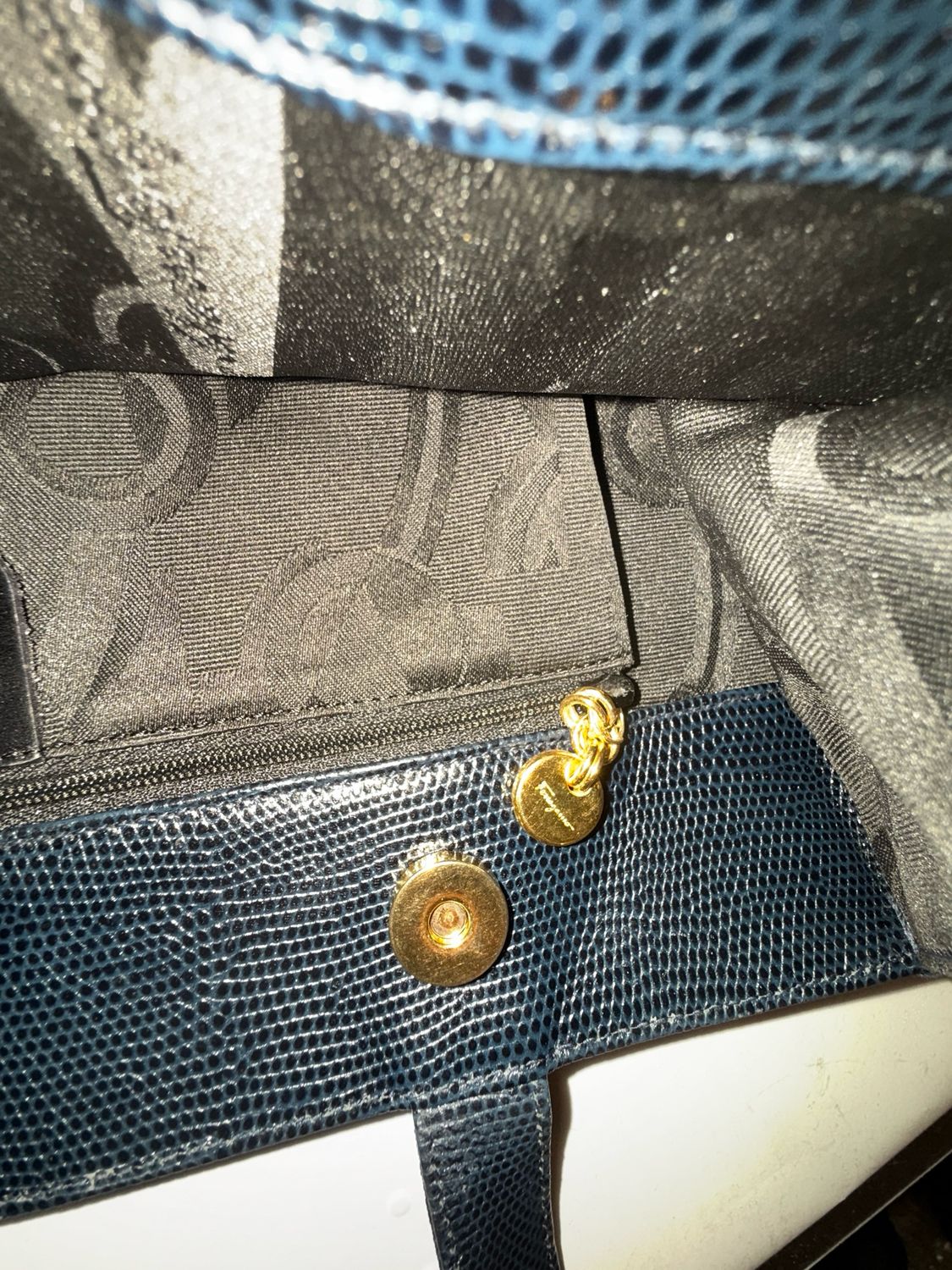 Salvatore Ferragamo Vala Shoulder / Tote Bag Leather Blue