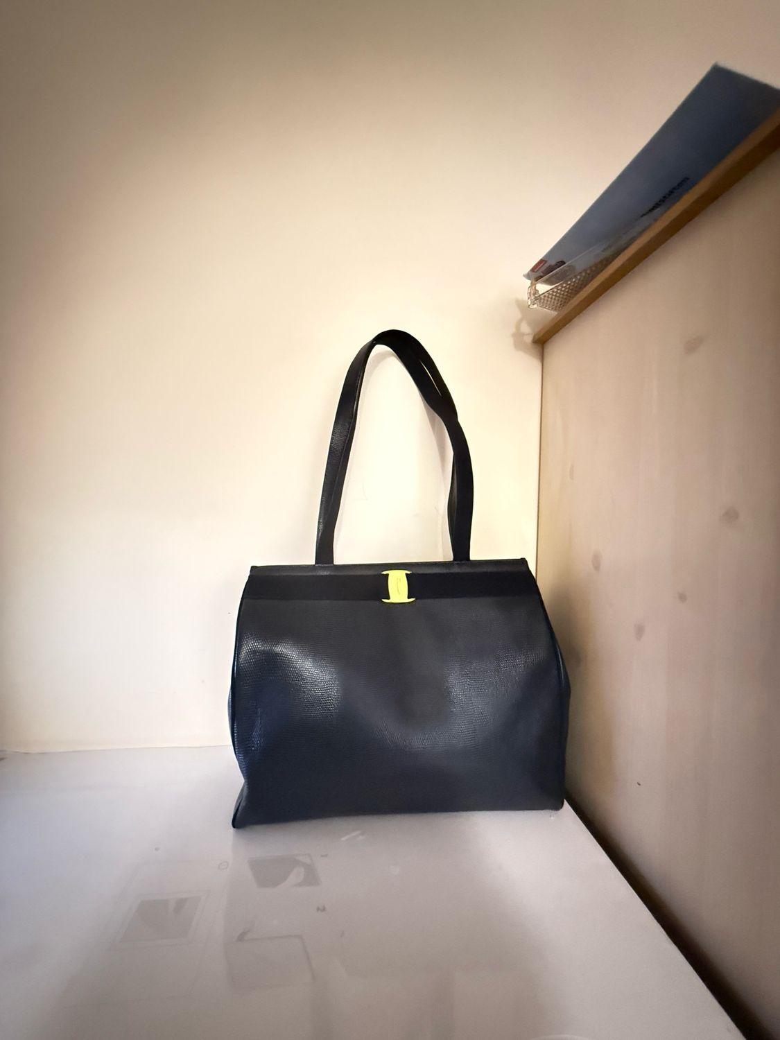 Salvatore Ferragamo Vala Shoulder / Tote Bag Leather Blue