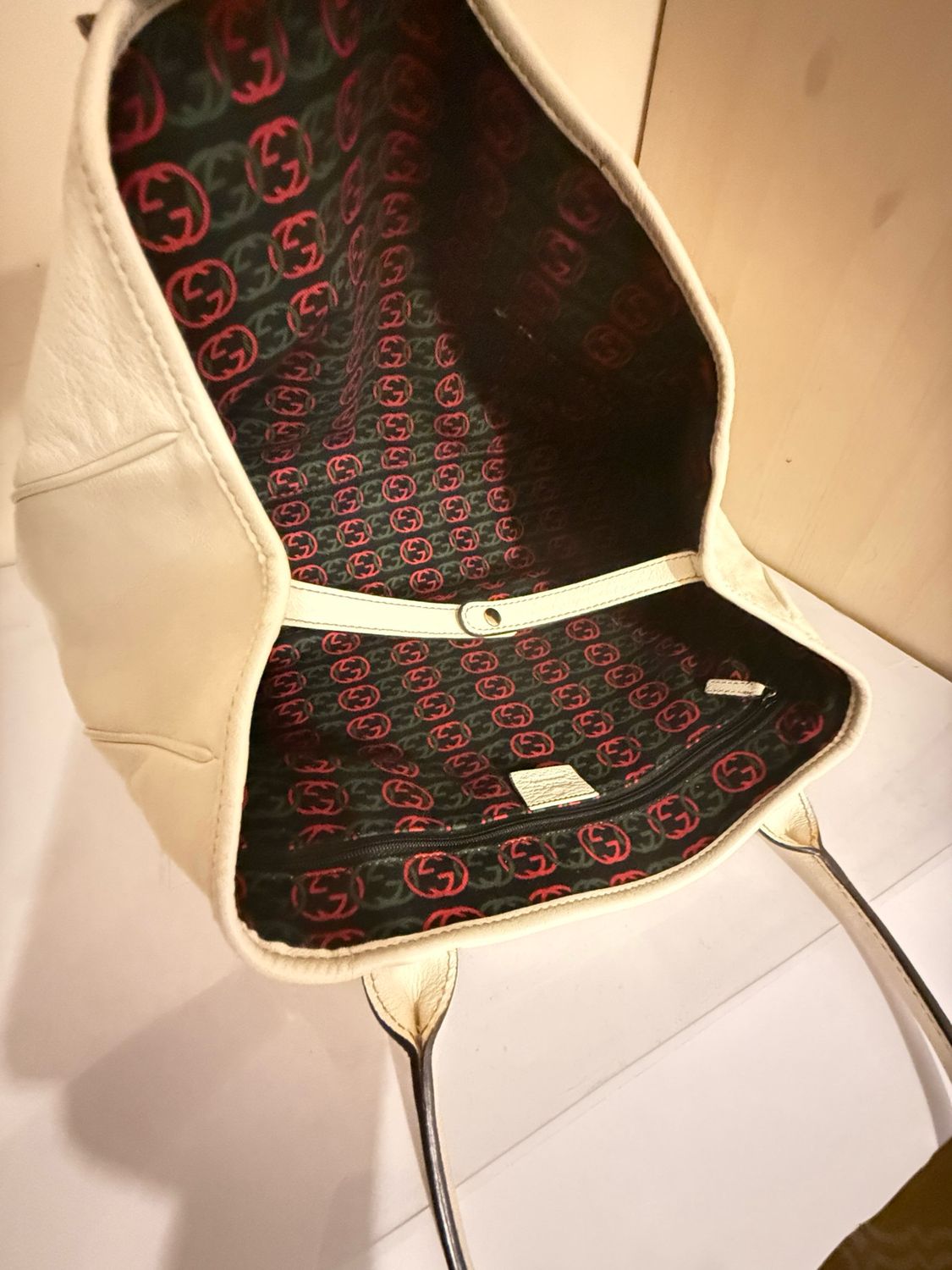 Gucci White Leather Princy Tote