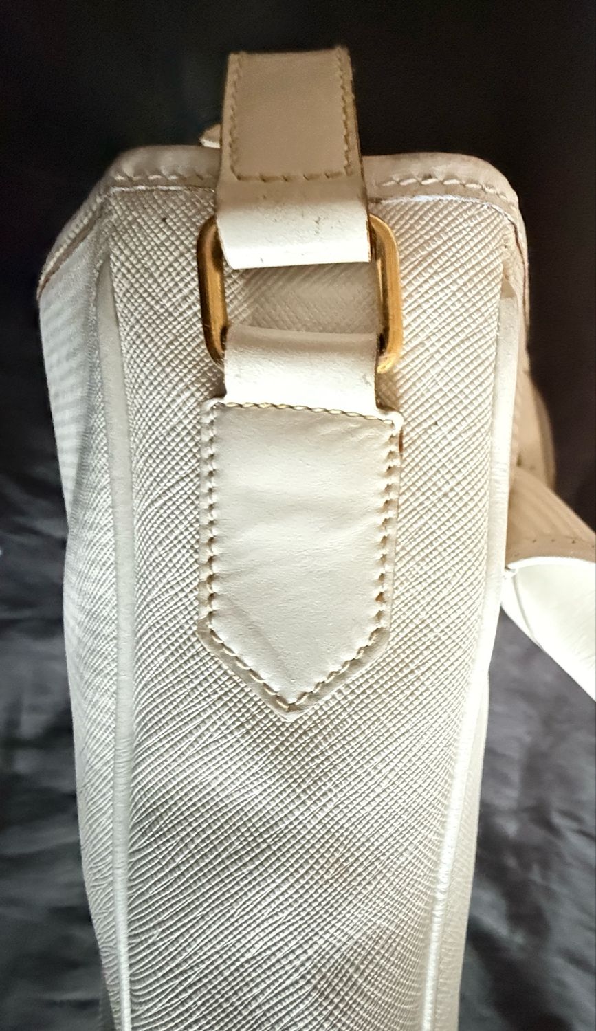 YSLmessenger leather Bag White