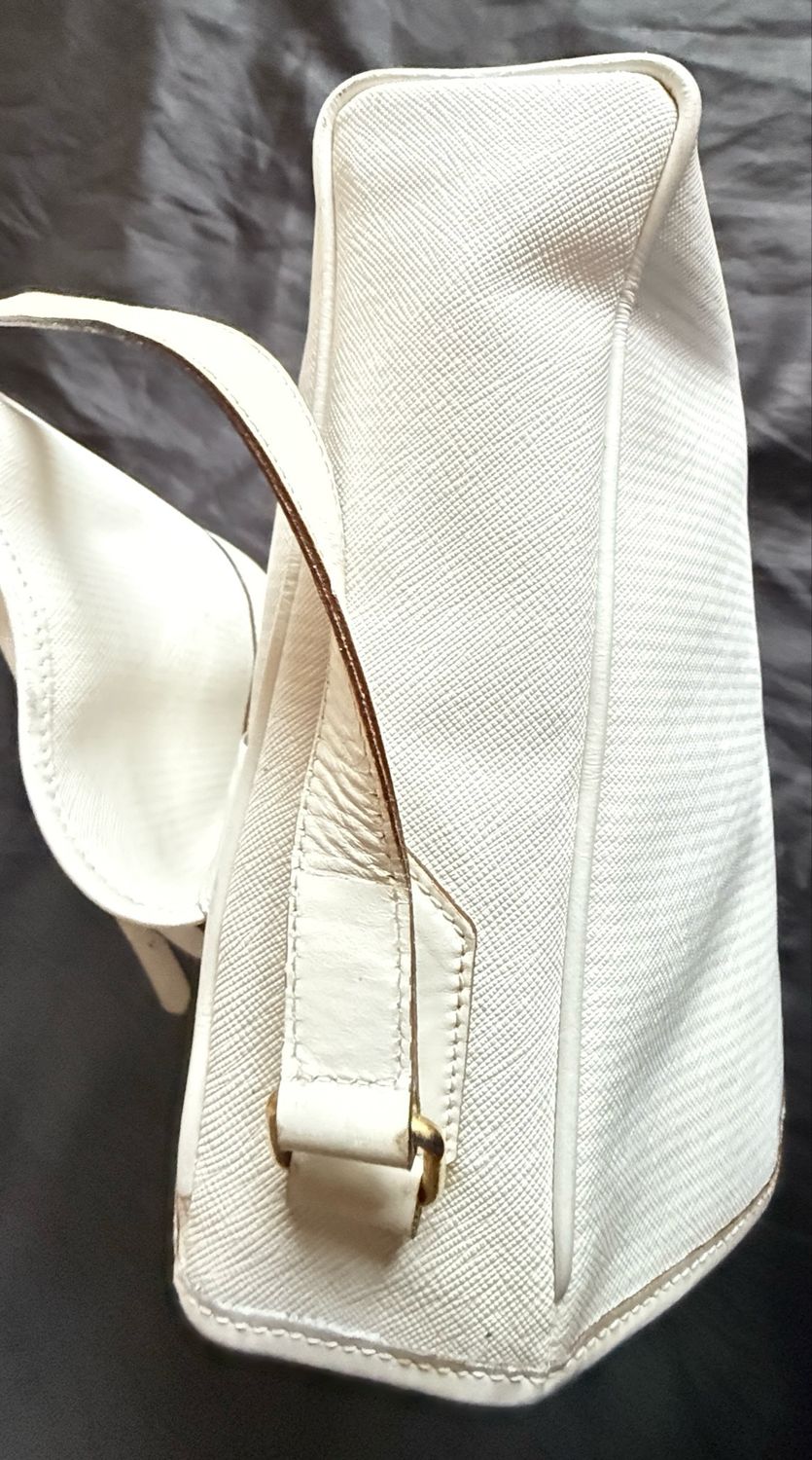 YSLmessenger leather Bag White