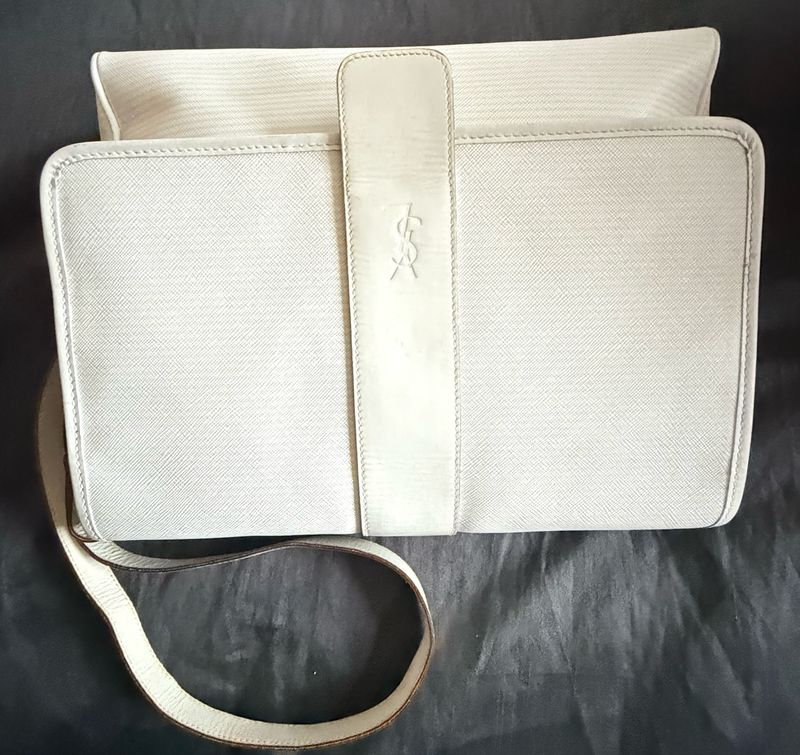 YSLmessenger leather Bag White