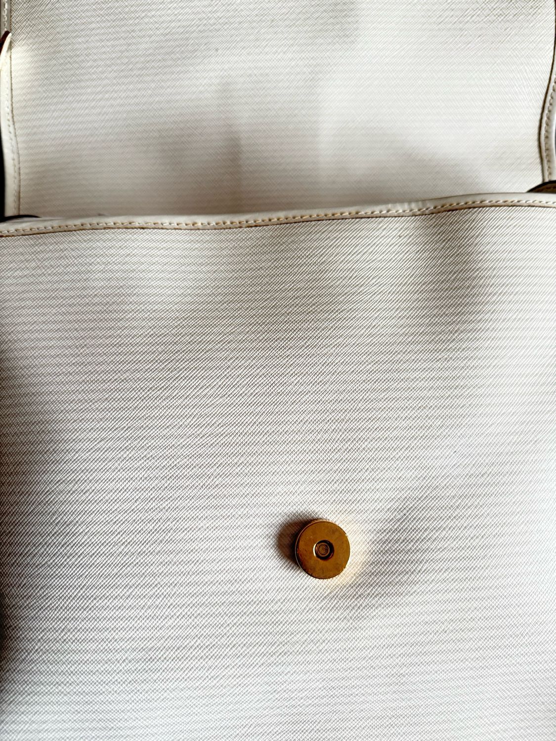 YSLmessenger leather Bag White