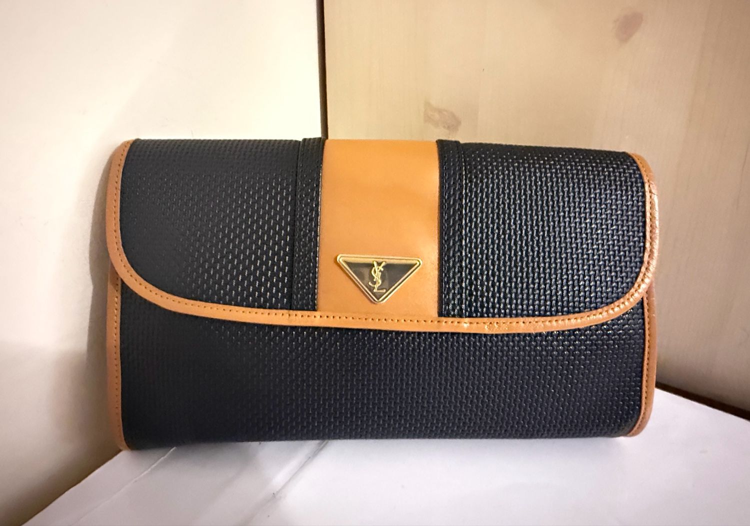 Yves Saint Laurent Clutch leather Bag Black /Camel