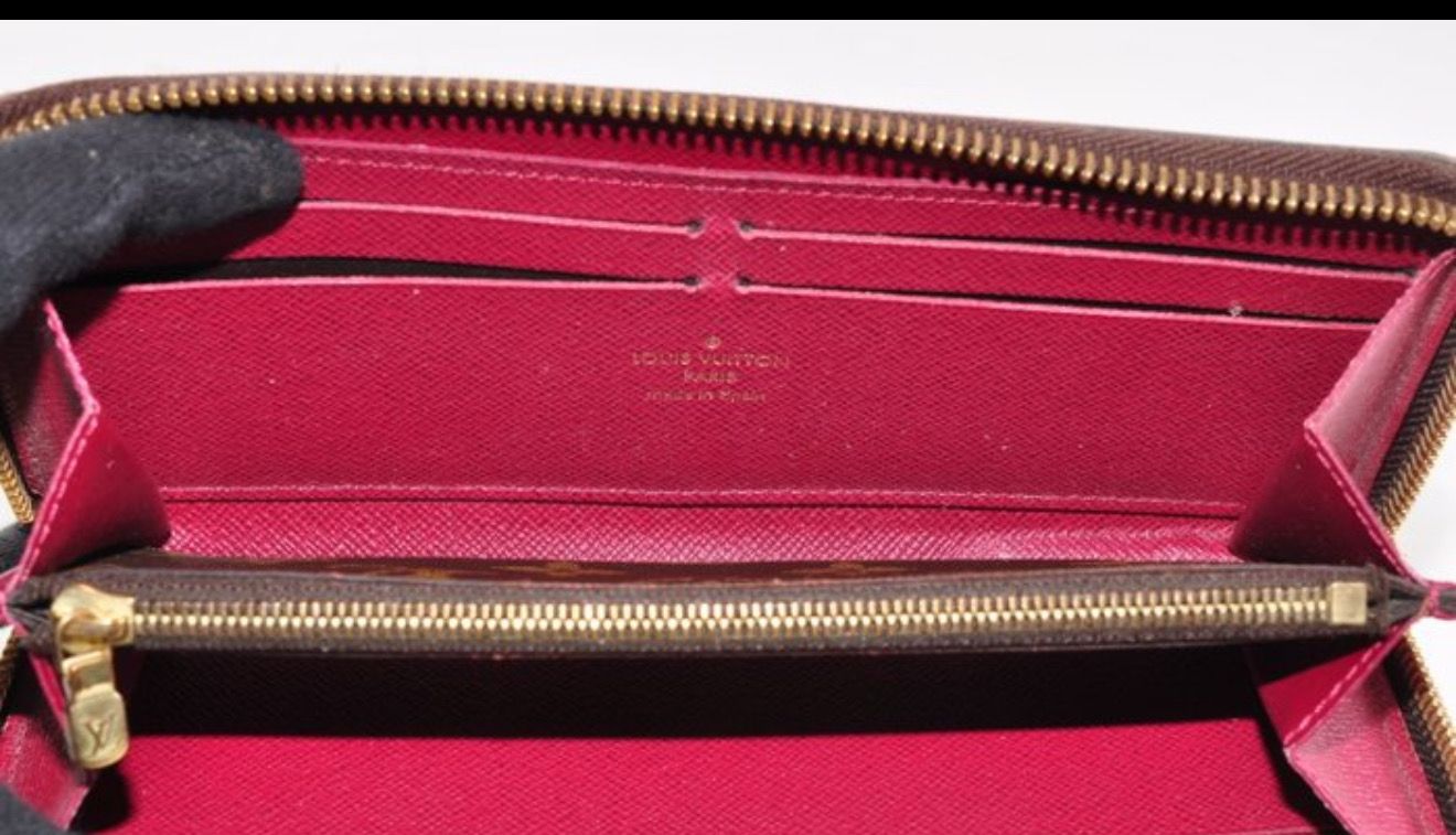 Louis Vuitton Clemence Monogram Zip Around Long Wallet Monogram fuschia interior 