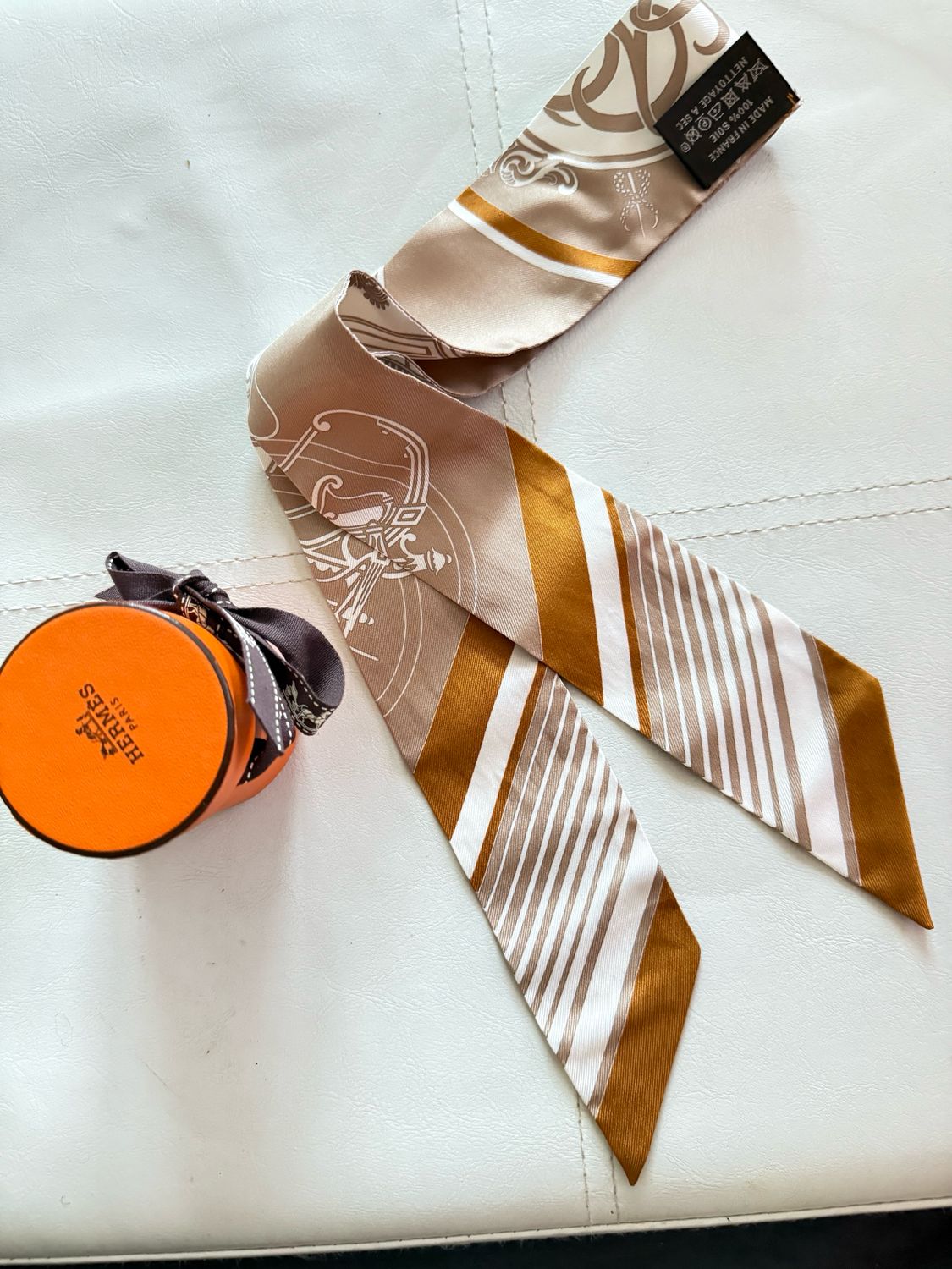 Hermes Silk Ex Libris Twilly