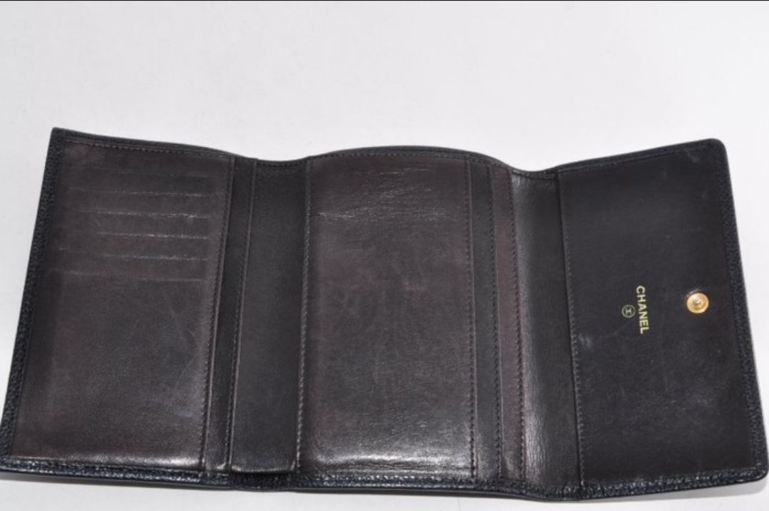 Chanel bifold Wallet black caviar leather Chanel bifold Wallet black caviar leather