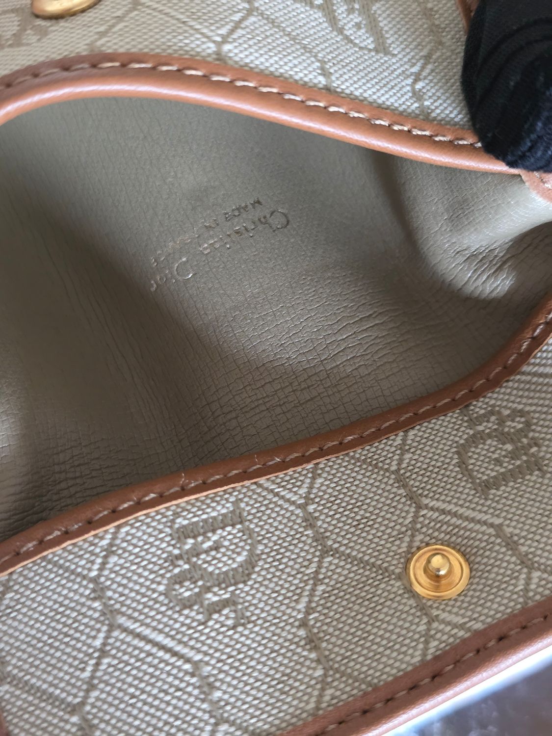 Christian Dior crossbody bi compartment Beige