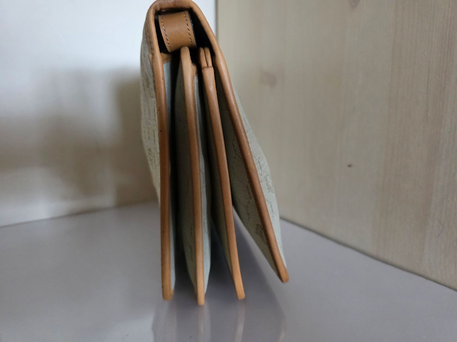 Christian Dior crossbody bi compartment Beige