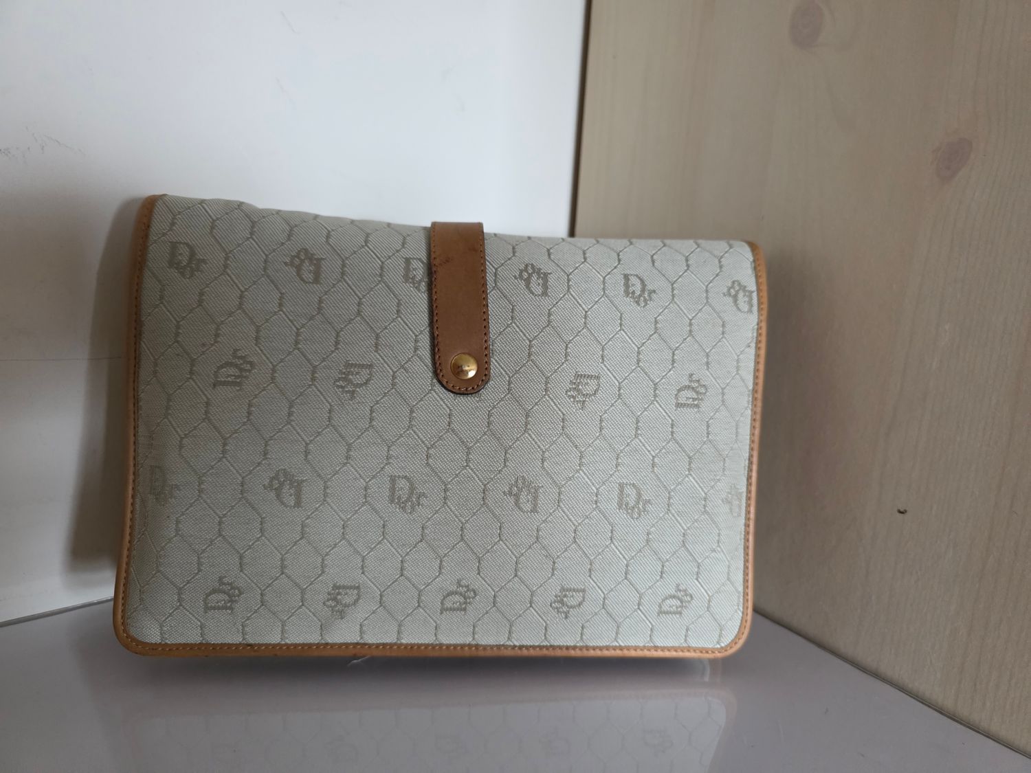 Christian Dior crossbody bi compartment Beige