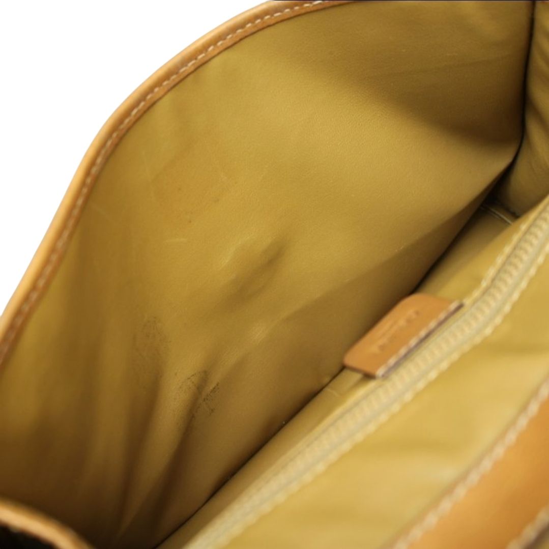 Vintage Celine Triomphe clutch bag  Beige/camel