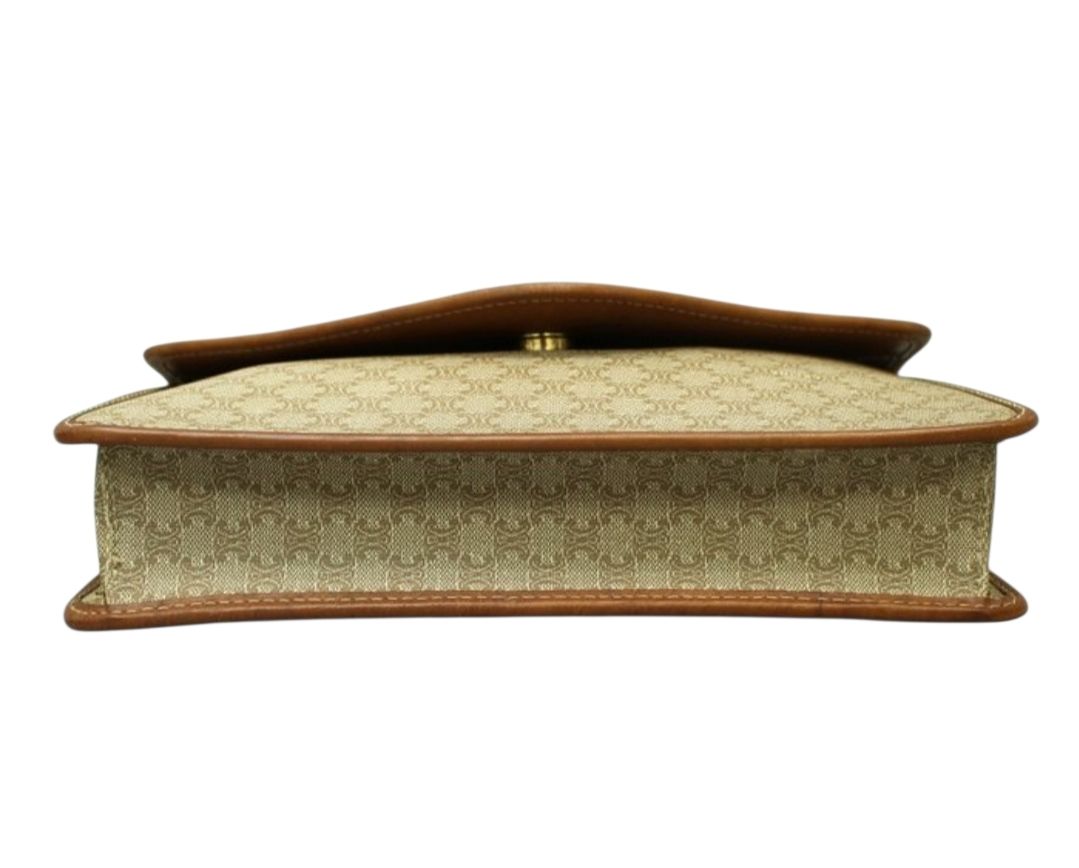 Vintage Celine Triomphe clutch bag  Beige/camel