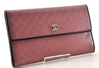 Chanel bifold wallet Bordeaux 
