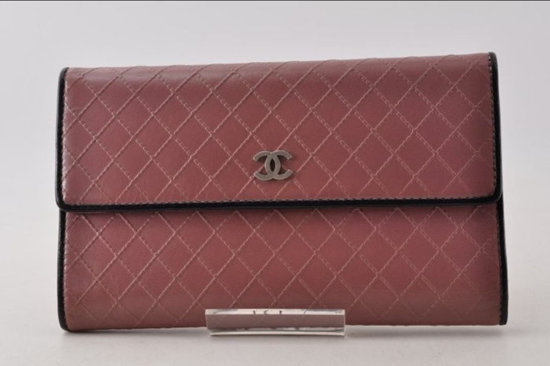 Chanel bifold wallet Bordeaux 