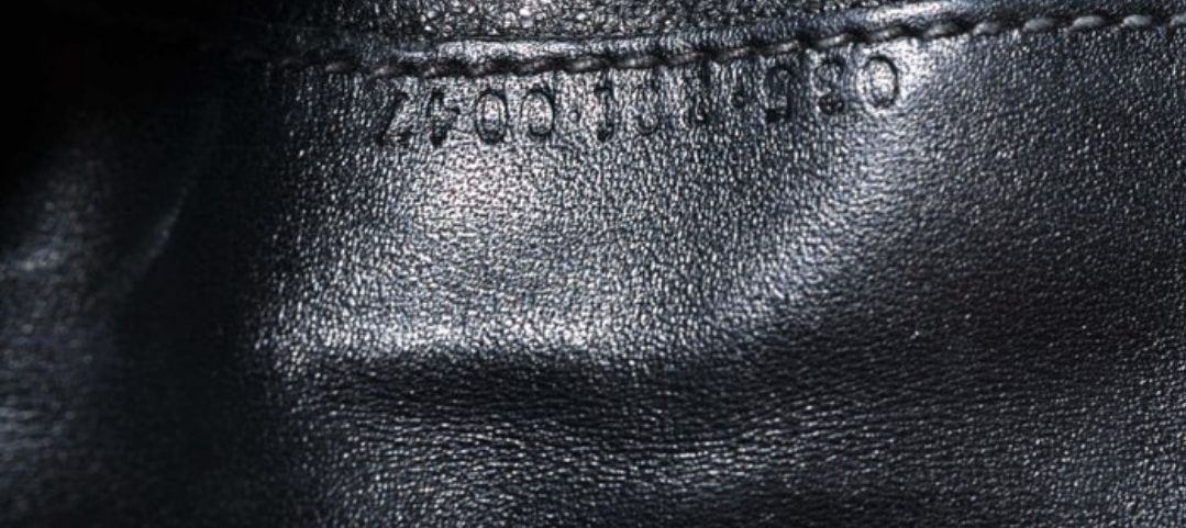 Gucci Bifold  leather wallet black 