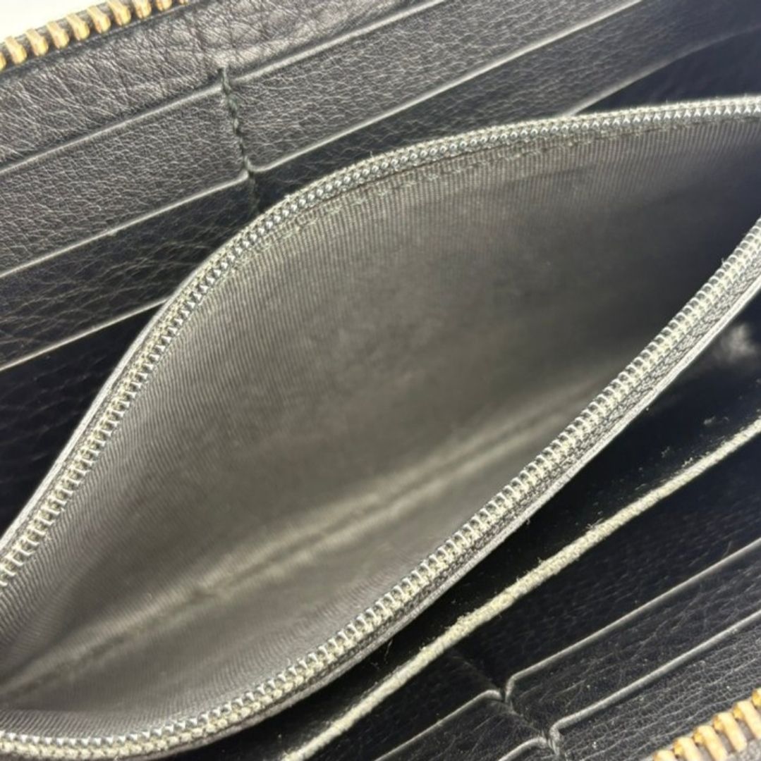 Gucci Soho zip around wallet