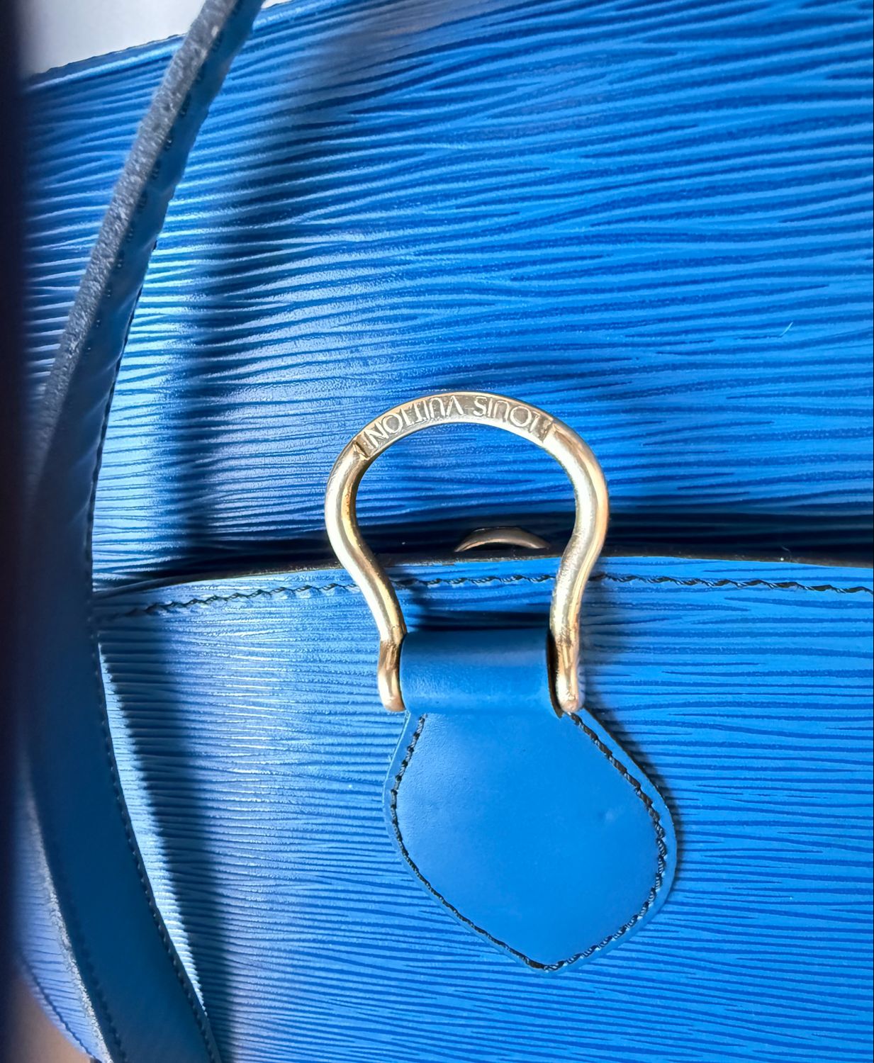 Louis Vuitton Toledo Blu Saint-Cloud Epi leather  bag 