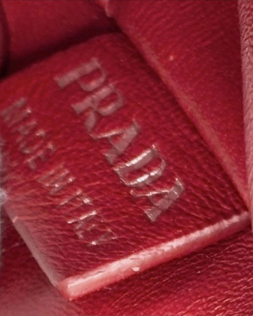 Prada Red Leather Grommet/eyelet  Shoulder Bag VIT.DAINO 